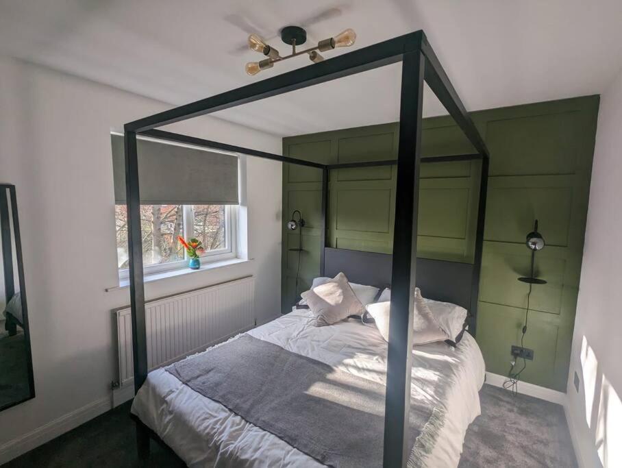 Cottage/Boutique Style - Free Parking & Wi-Fi 킹스턴어폰헐 외부 사진